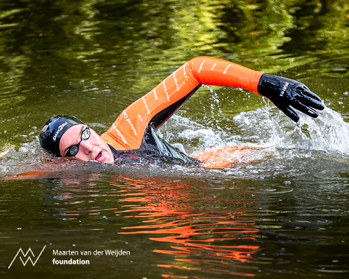 LALIZAS supports the fundraising for cancer research, through Maarten van der Weijden foundation LALIZAS supports the fundraising for cancer research, through Maarten van der Weijden foundation